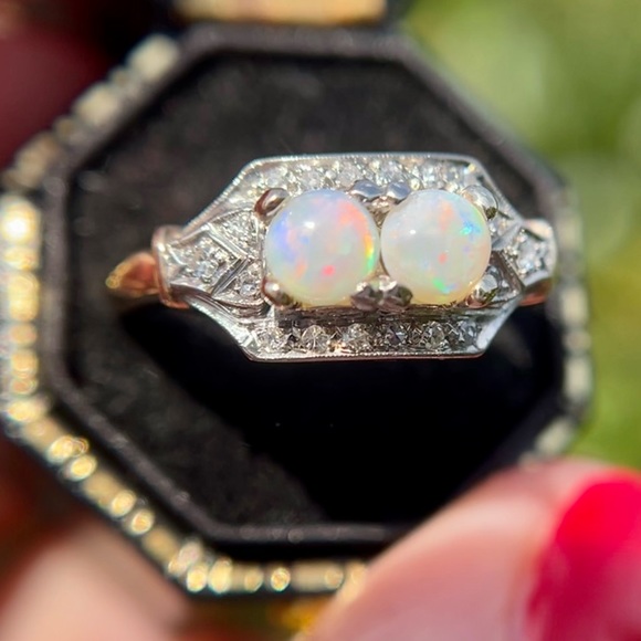 *Sold* Vintage Estate 14k Yellow and White Gold Moi et Toi Opal Diamond Ring - Picture 10 of 17